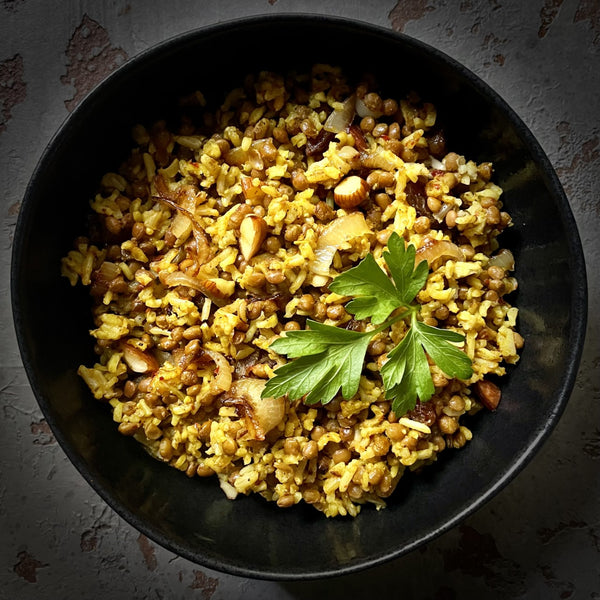 Gericht Curry-Reis mit Linsen, Mandeln und Rosinen, Rezept