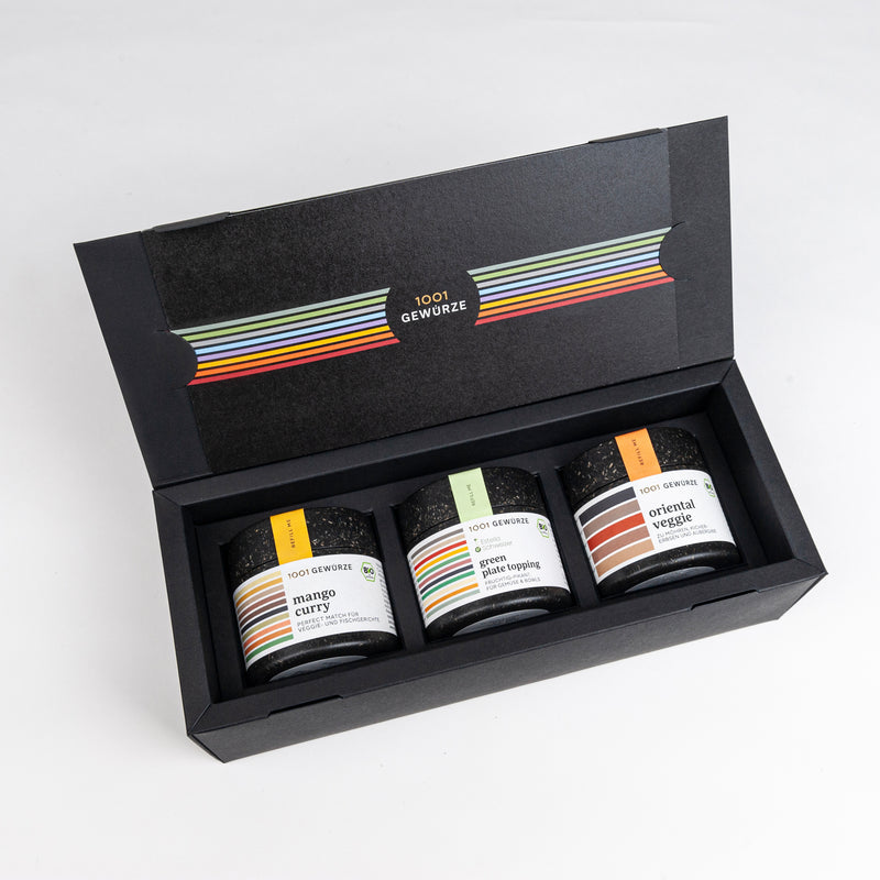 "Vegan Taste": mango curry / green plate topping / oriental veggie